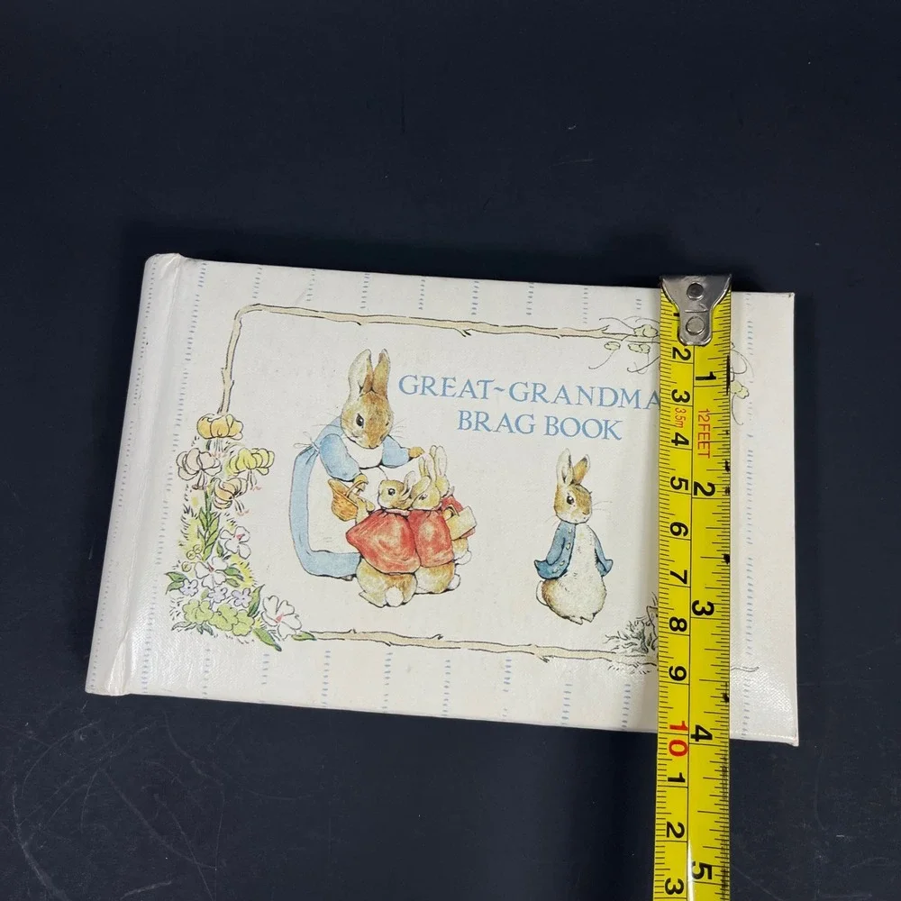 Vintage Beatrix Potter Great Grandma Brag Book Photo Album Peter Rabbit 1990